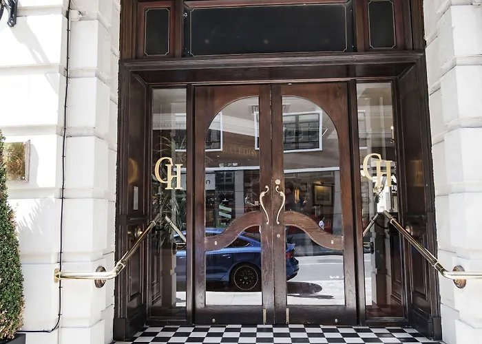 ChamberlainAirport Hotel